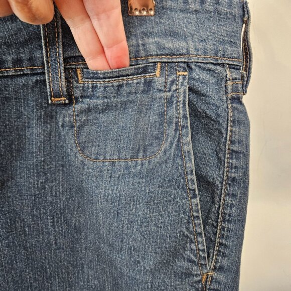 Levi Strauss Signature Womens Jean Short Bermuda 18 Misses Denim Walking Long - Picture 5 of 9